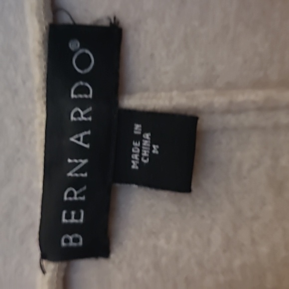 Bernardo Women's Beige Button-Up Blazer size M - Picture 5 of 11